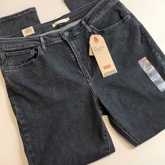 Levi’s Sculpt 721 HighRise Skinny Hypersoft Jeans - Picture 4 of 10